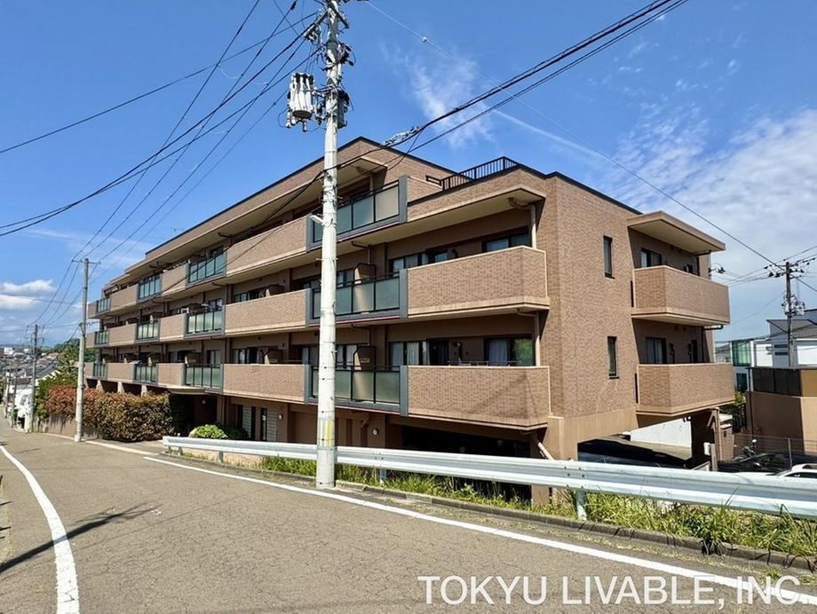 4LDK apartment in Izumi Ward, Sendai, Miyagi - Photo 1