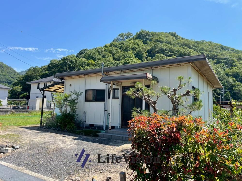 2DK house in Onomichi, Hiroshima - Photo 1