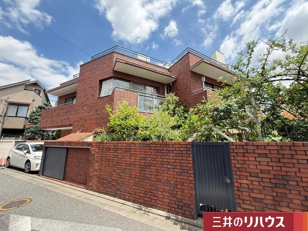 3LDK house in Setagaya Ward, Tokyo - Photo 1