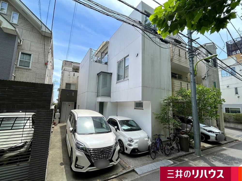 2LDK house in Setagaya Ward, Tokyo - Photo 1