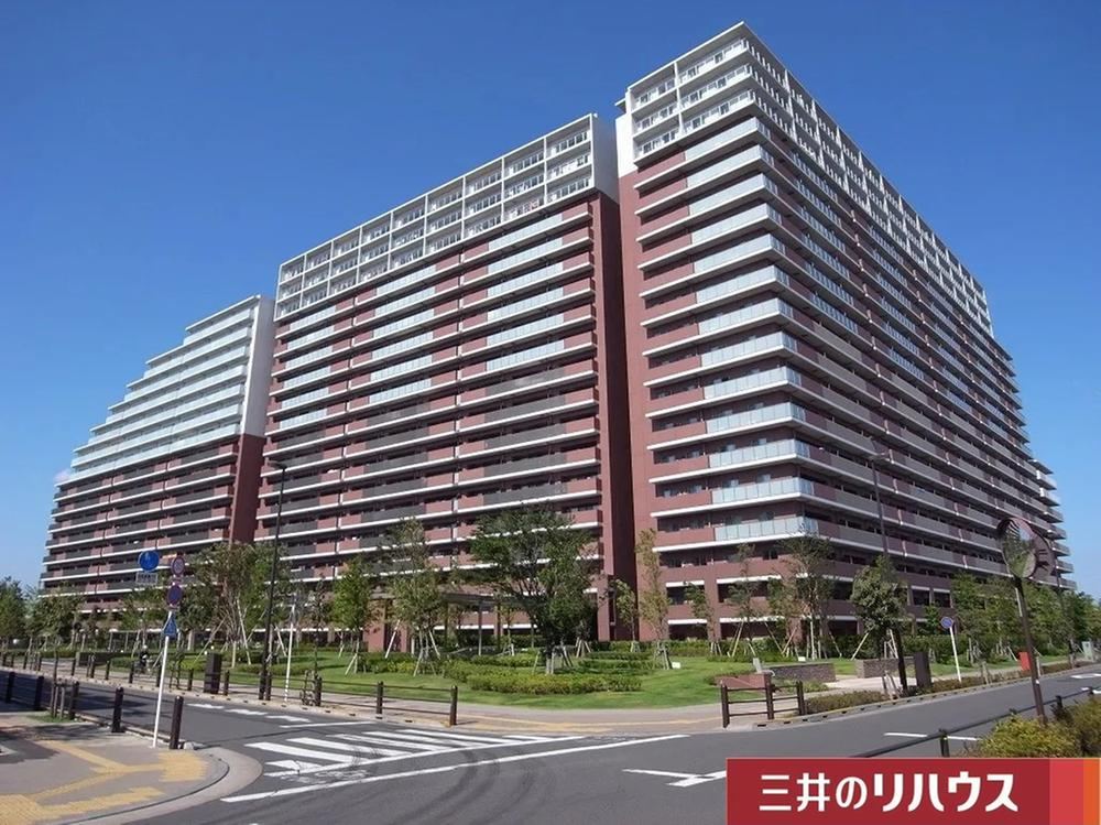 3LDK apartment in Nishitokyo, Tokyo - Photo 1