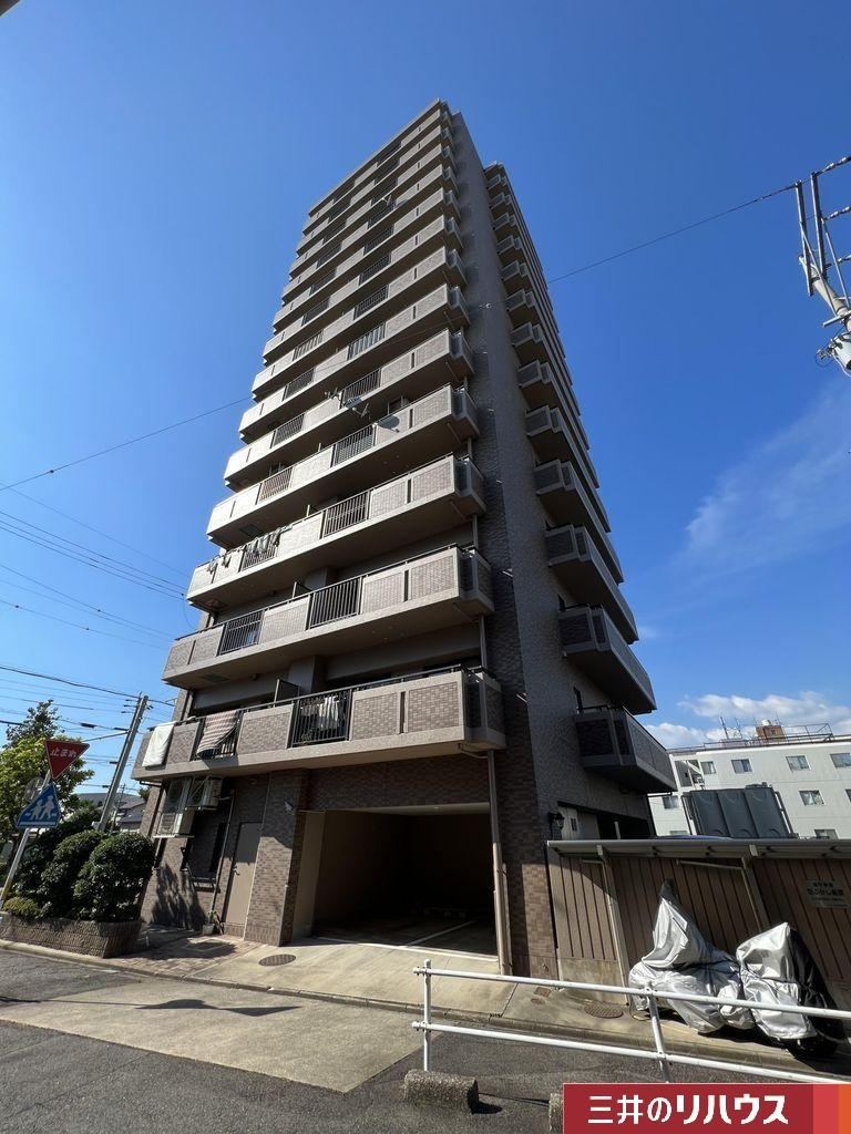 3LDK apartment in Minami Ward, Nagoya, Aichi - Photo 1