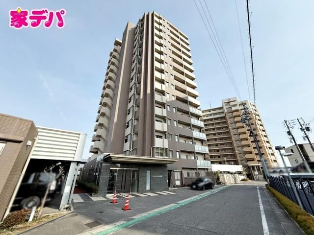 3LDK apartment in Kariya, Aichi - Photo 1