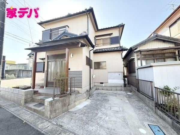 4LDK house in Takahama, Aichi - Photo 1