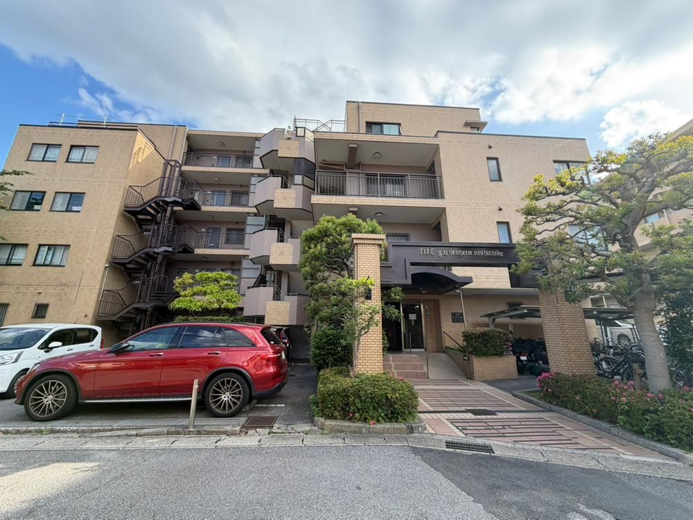 3LDK apartment in Inage Ward, Chiba - Photo 1