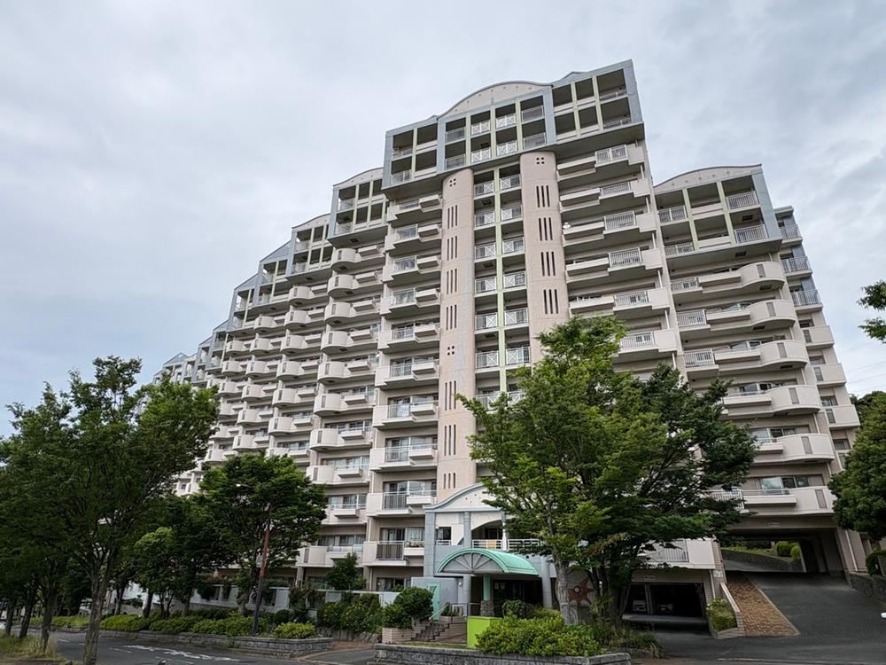 3LDK apartment in Yahatanishi Ward, Kitakyushu, Fukuoka - Photo 1