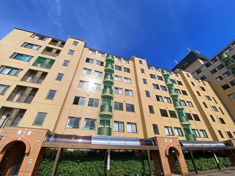 2LDK apartment in Toyama, Toyama - Photo 1