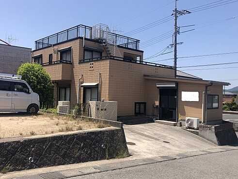 5LDK+S house in Higashihiroshima, Hiroshima - Photo 1
