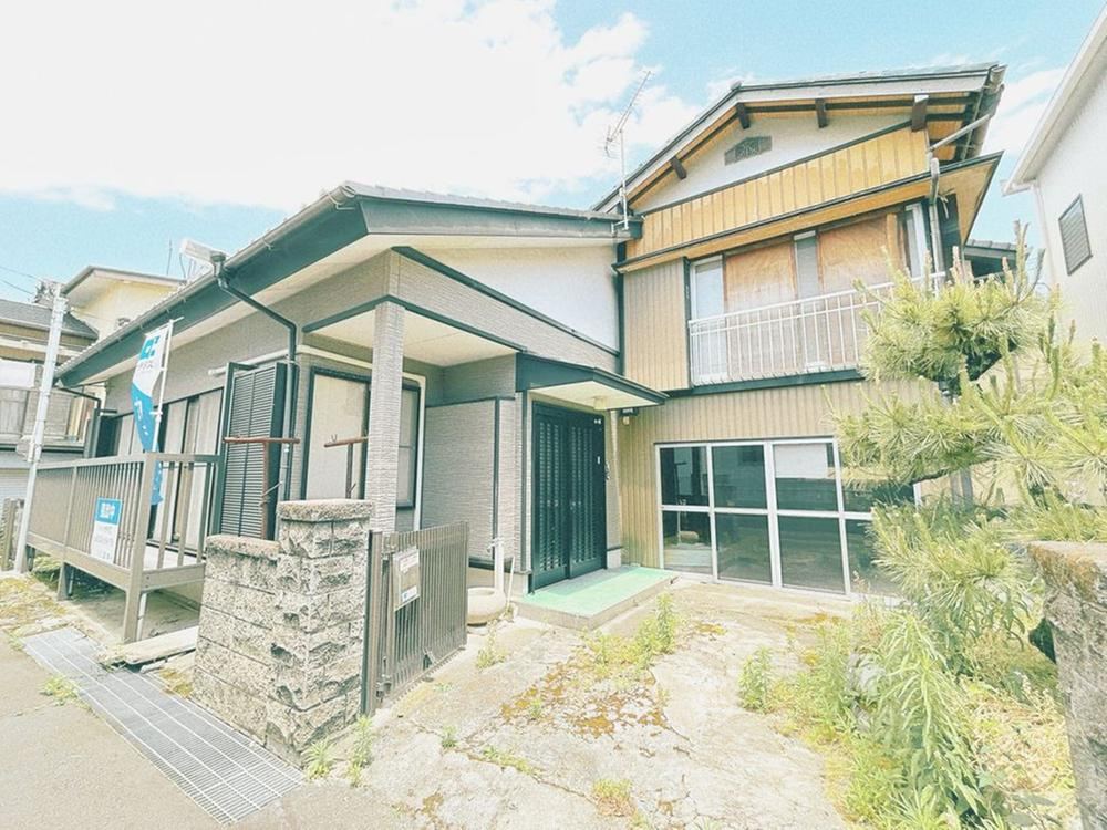 3DK house in Fuji, Shizuoka - Photo 1