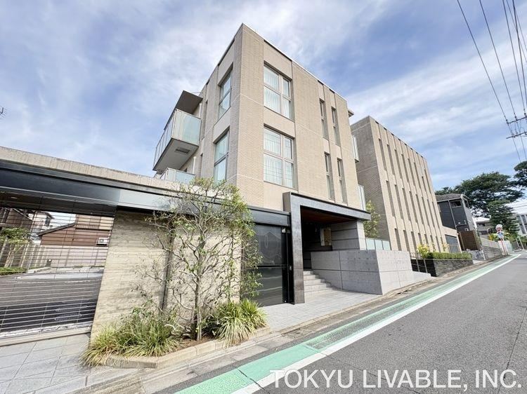 2LDK apartment in Setagaya Ward, Tokyo - Photo 1