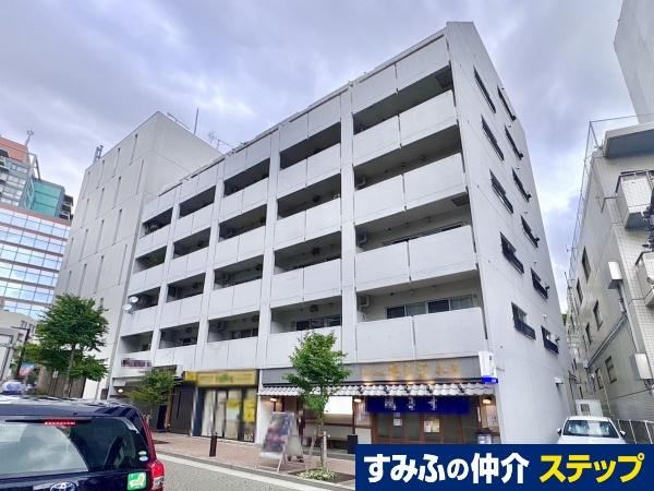 2DK apartment in Minato Ward, Tokyo - Photo 1