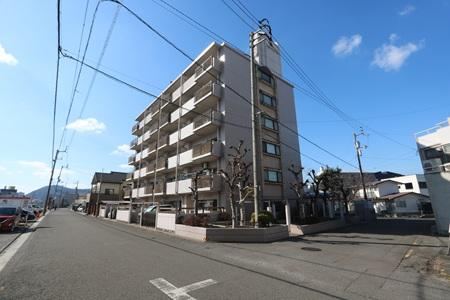 3LDK apartment in Takamatsu, Kagawa - Photo 1