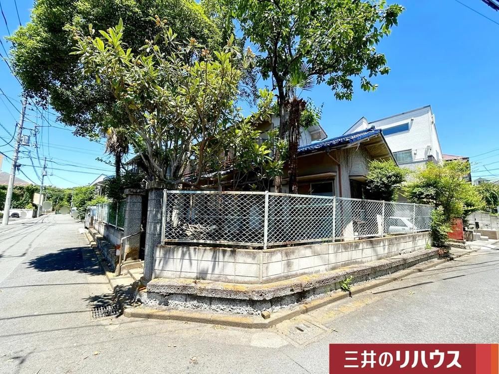 196 m² land in Fuchu, Tokyo - Photo 1