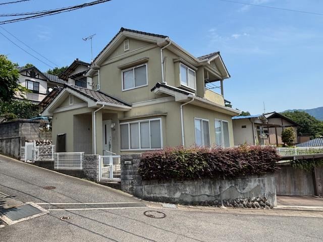 4LDK house in Asakita Ward, Hiroshima - Photo 1