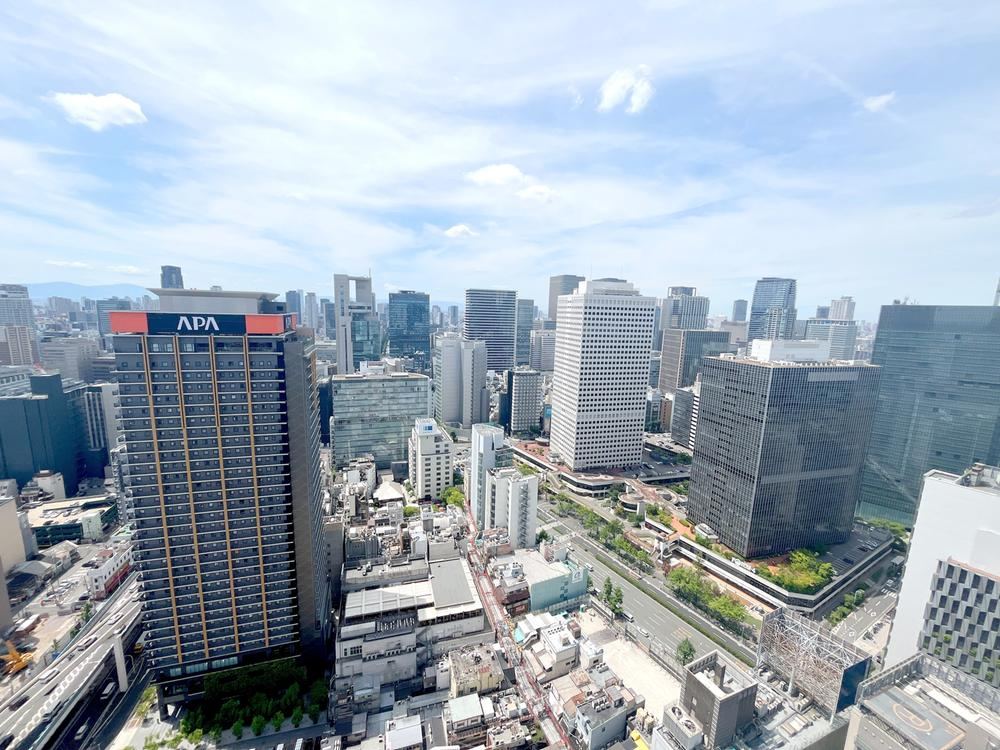 2LDK apartment in Kita Ward, Osaka - Photo 1