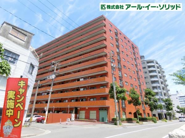 2LDK+S apartment in Naka Ward, Hiroshima - Photo 1