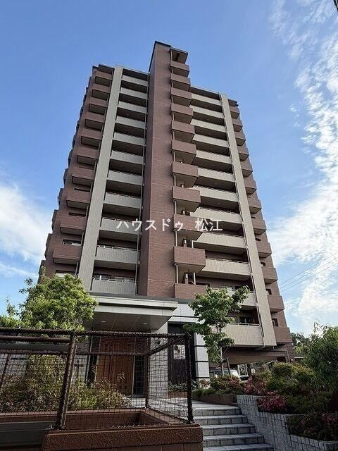 4LDK apartment in Matsue, Shimane - Photo 1