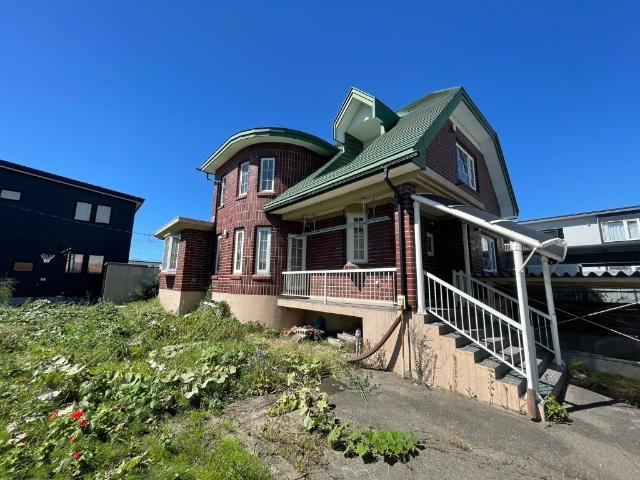5LDK house in Obihiro, Hokkaido - Photo 1