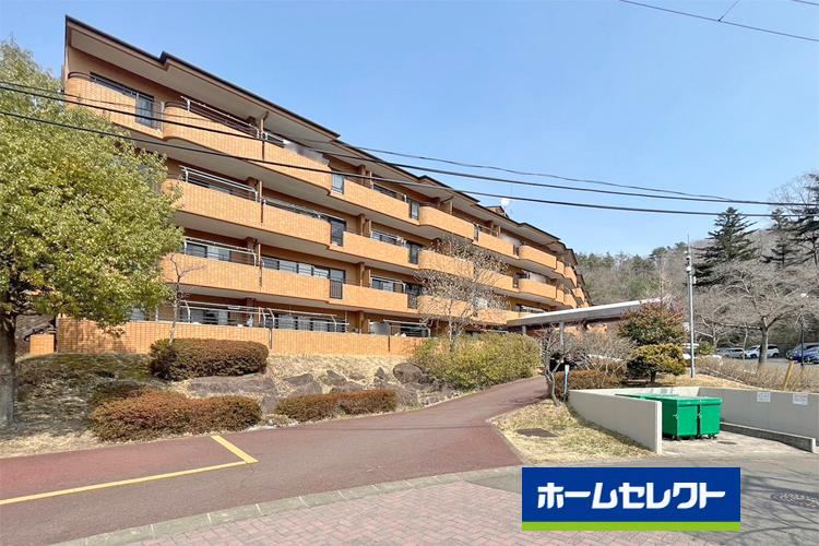 2LDK apartment in Aoba Ward, Sendai, Miyagi - Photo 1