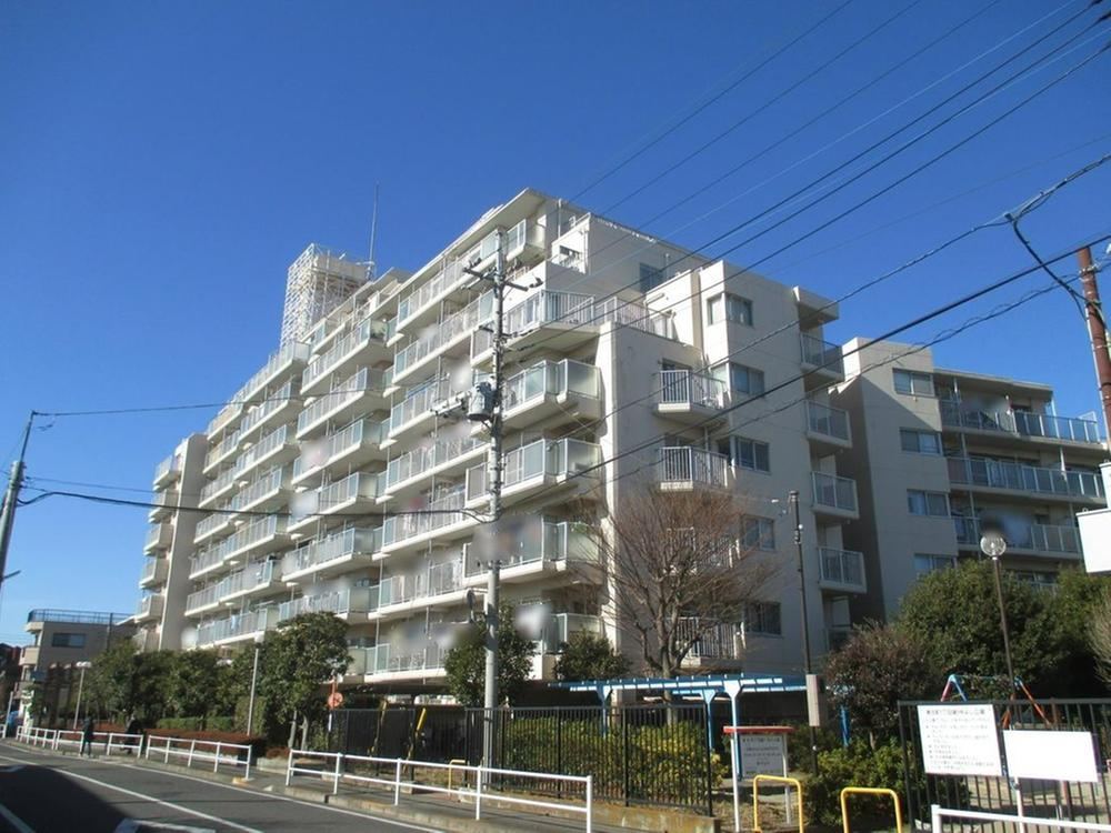 3LDK apartment in Higashimurayama, Tokyo - Photo 1