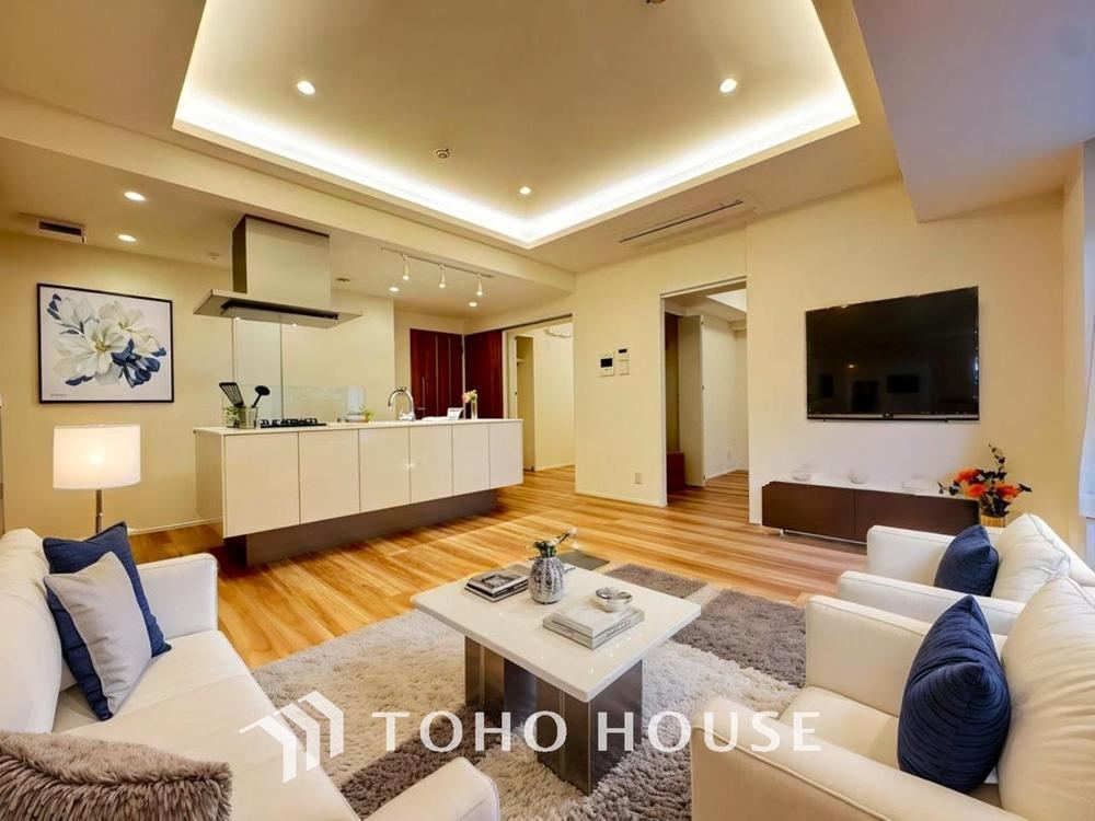 3LDK apartment in Meguro Ward, Tokyo - Photo 1
