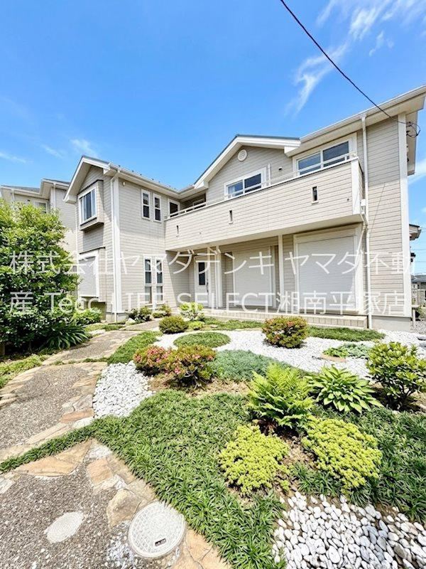 4LDK house in Hiratsuka, Kanagawa - Photo 1