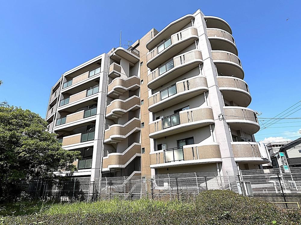 4LDK apartment in Kasuga, Fukuoka - Photo 1