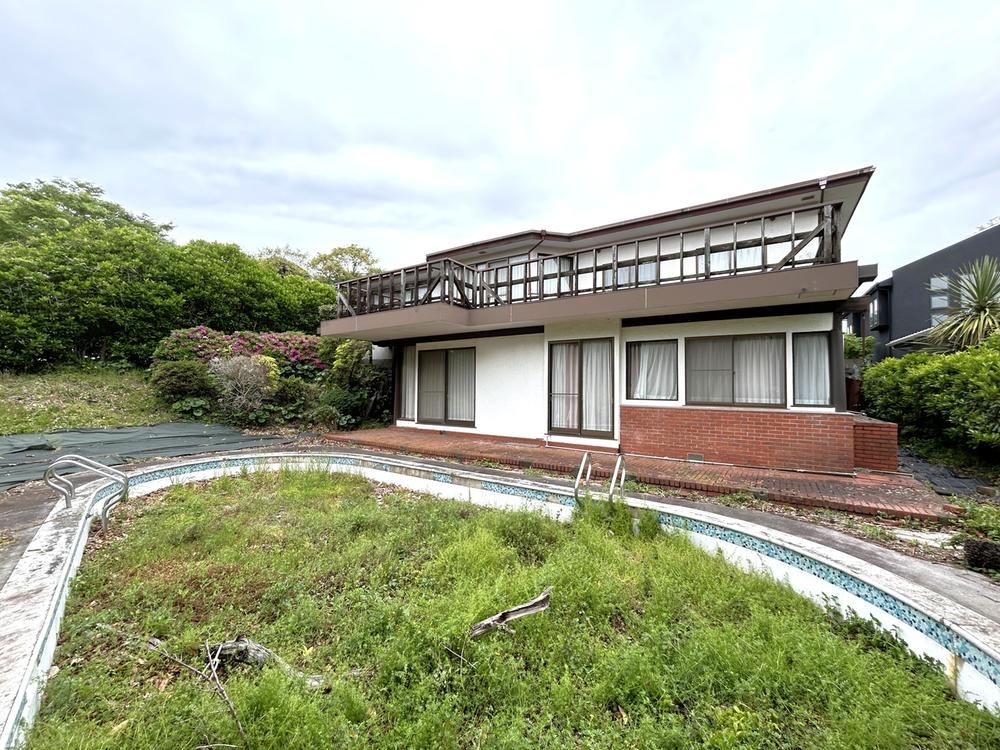 864 m² land in Kamakura, Kanagawa - Photo 1