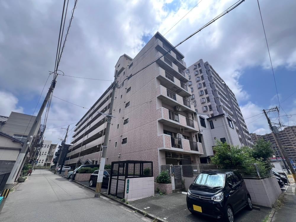 3LDK apartment in Tobata Ward, Kitakyushu, Fukuoka - Photo 1