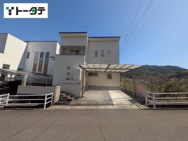 4LDK+S house in Asaminami Ward, Hiroshima - Photo 1