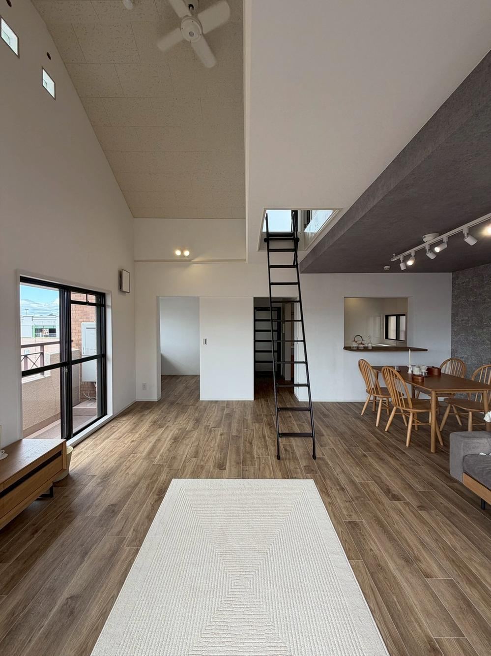 3LDK apartment in Kasugai, Aichi - Photo 1