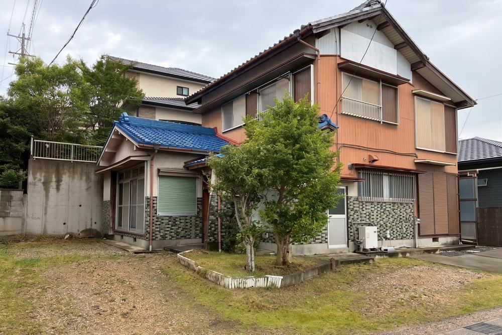 7DK house in Toyoake, Aichi - Photo 1