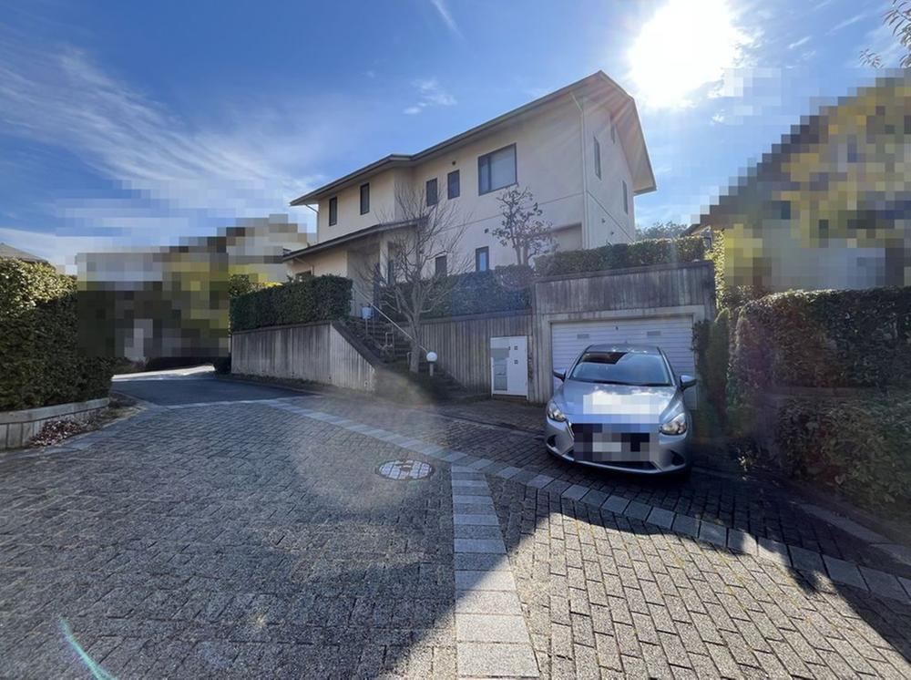 4LDK house in Katano, Osaka - Photo 1