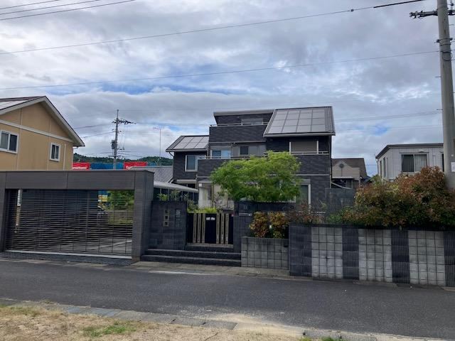 5LDK+2S house in Otake, Hiroshima - Photo 1