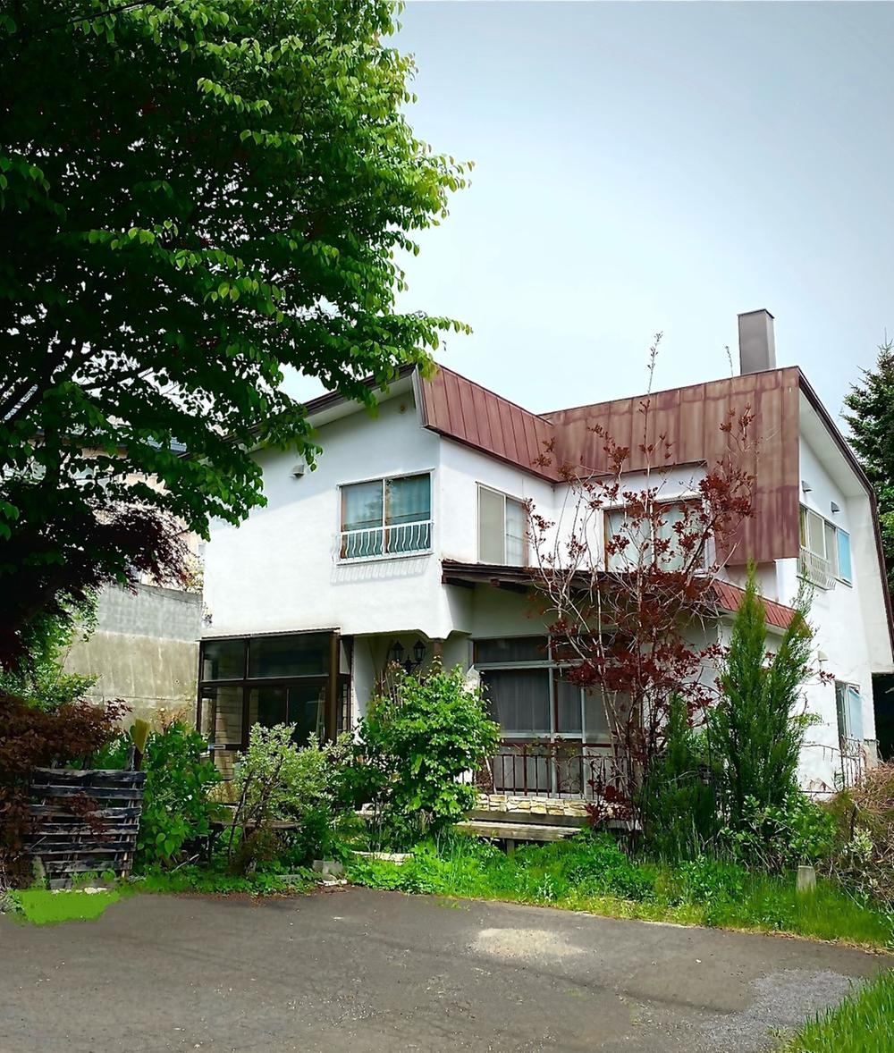 357 m² land in Minami Ward, Sapporo, Hokkaido - Photo 1