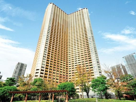 1LDK+S apartment in Minato Ward, Tokyo - Photo 1
