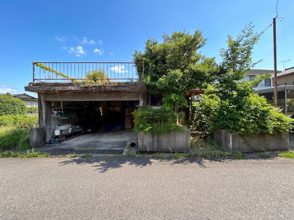 198 m² land in Kanazawa, Ishikawa - Photo 1