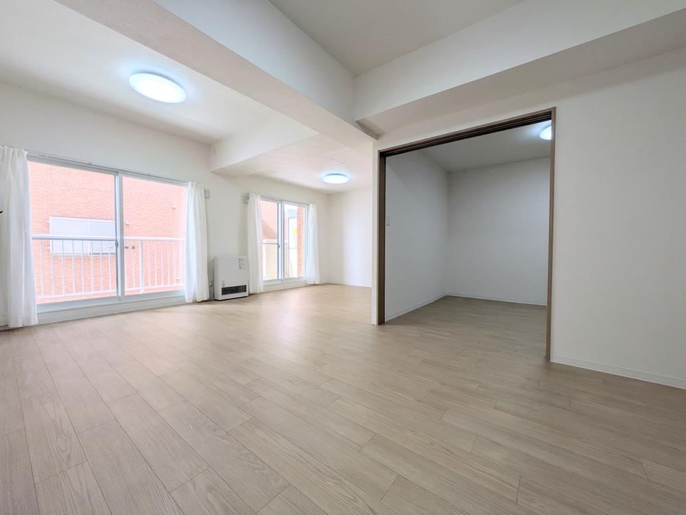 2LDK apartment in Shiroishi Ward, Sapporo, Hokkaido - Photo 1
