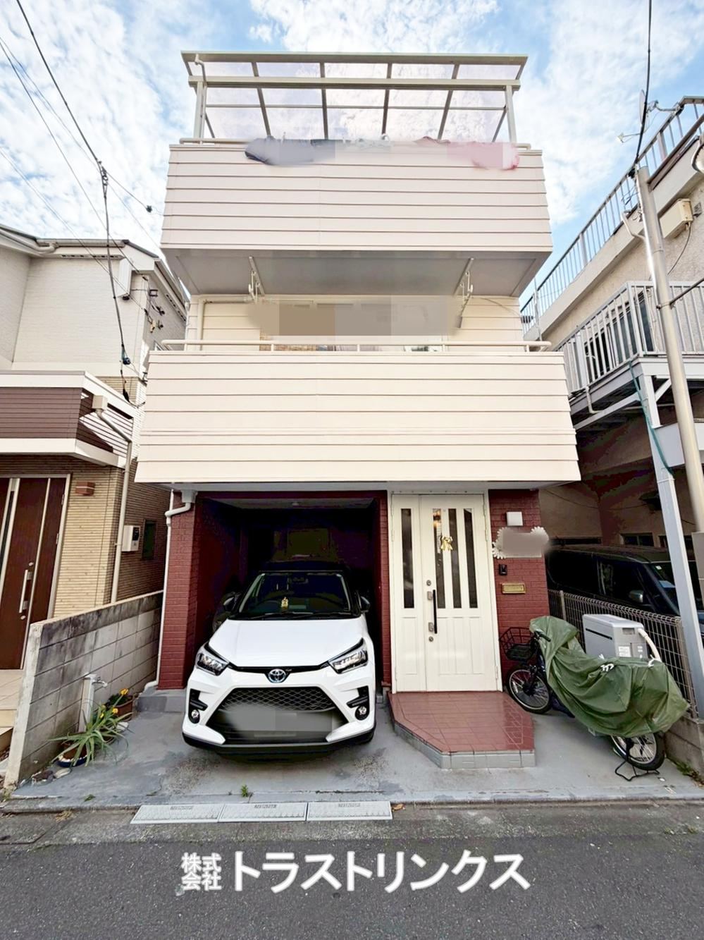 2LDK house in Koto Ward, Tokyo - Photo 1