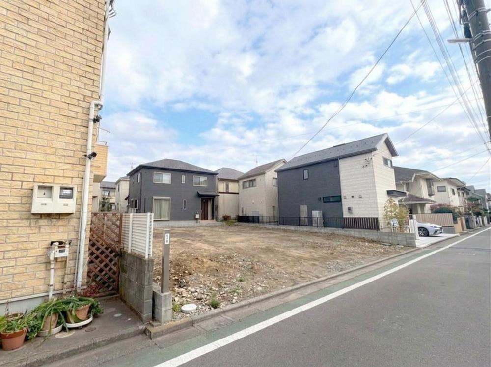 112 m² land in Mitaka, Tokyo - Photo 1