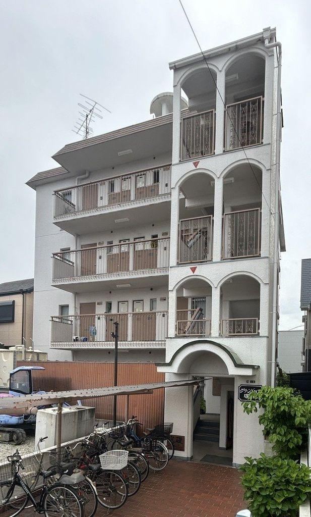 3LDK apartment in Amagasaki, Hyogo - Photo 1