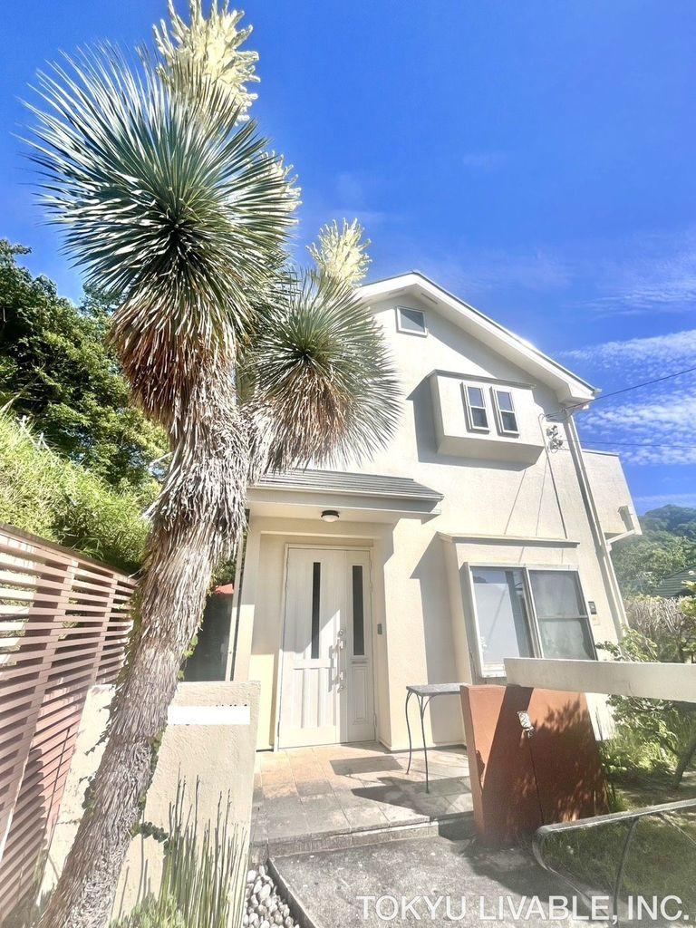 4LDK house in Hayama, Miura District, Kanagawa - Photo 1
