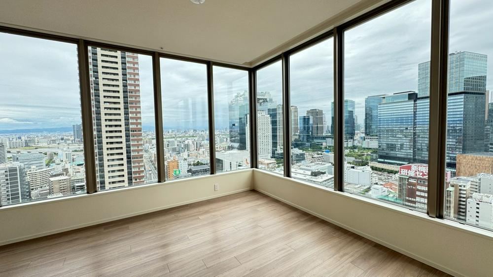 2LDK apartment in Kita Ward, Osaka - Photo 1