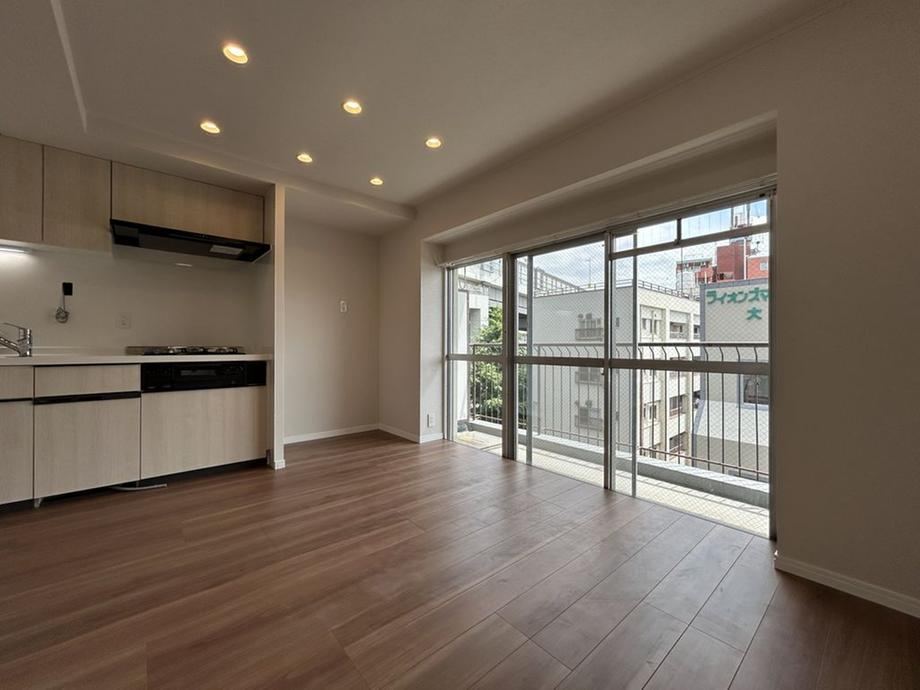 2DK apartment in Itabashi Ward, Tokyo - Photo 1