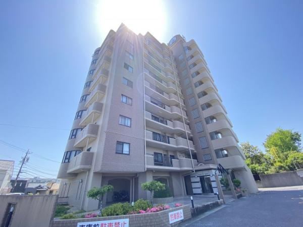 4LDK apartment in Toyota, Aichi - Photo 1
