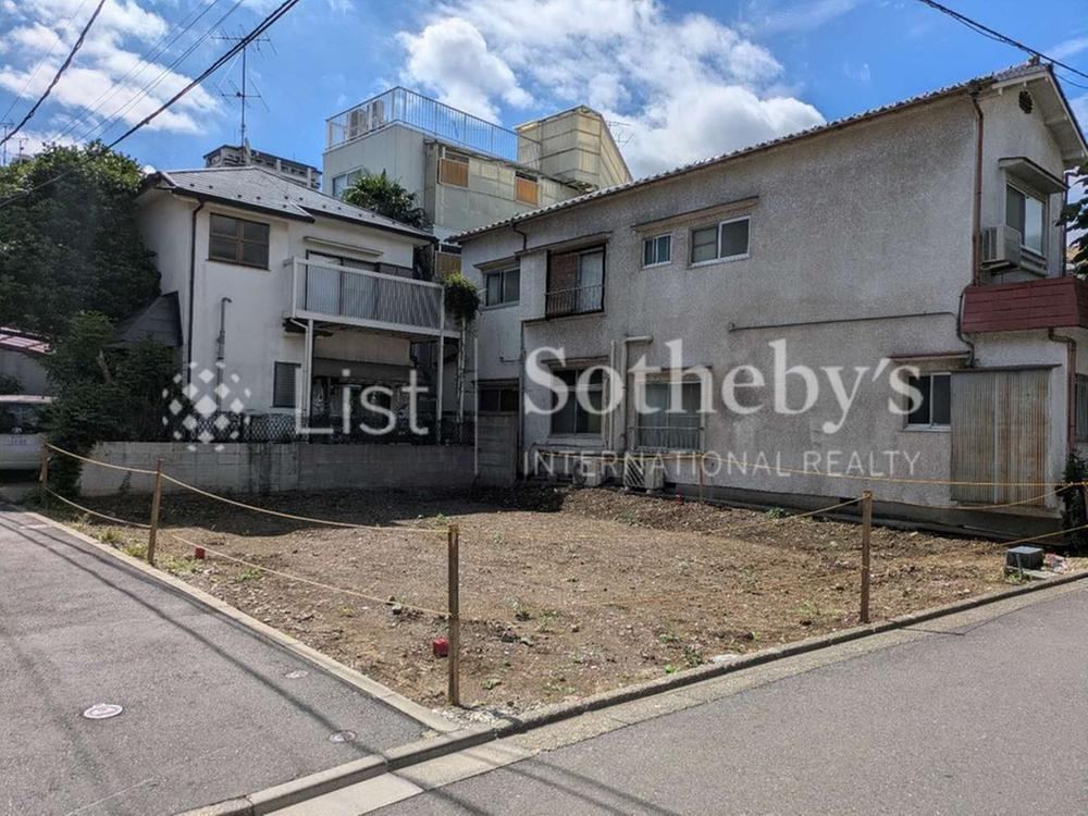 105 m² land in Minato Ward, Tokyo - Photo 1