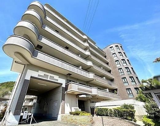 4LDK apartment in Suma Ward, Kobe, Hyogo - Photo 1