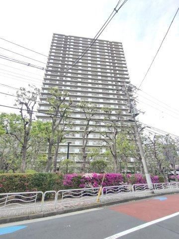 4LDK apartment in Koto Ward, Tokyo - Photo 1