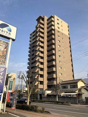 3LDK apartment in Saijo, Ehime - Photo 1