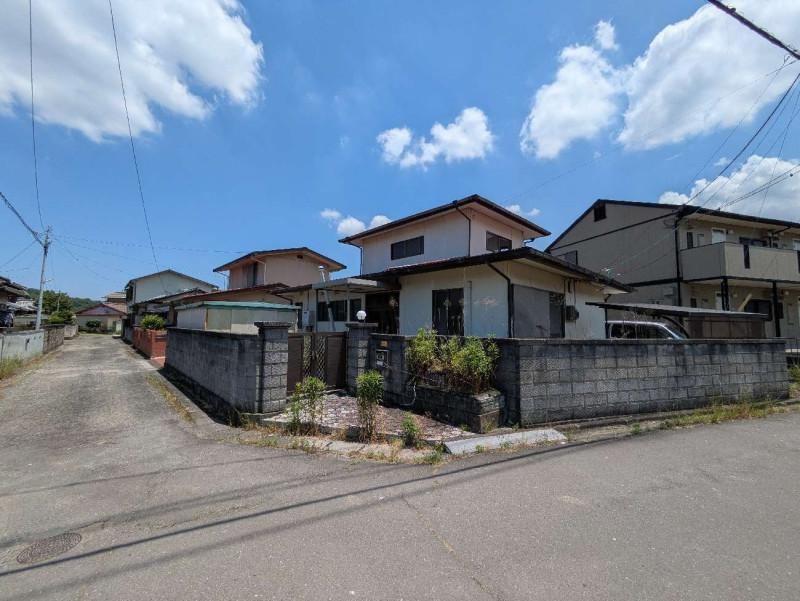5DK house in Zentsuji, Kagawa - Photo 1